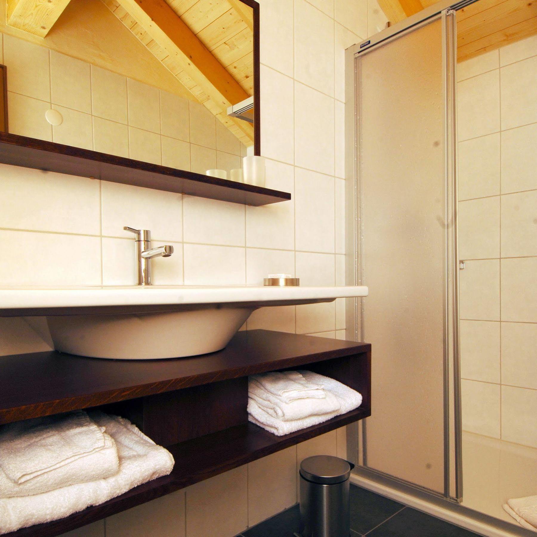 Hotel Viktoria-Leukerbad-Therme Экстерьер фото